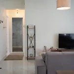 The Contemporary Luxury - Modern & Cozy In