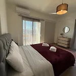 The Contemporary Luxury - Modern & Cozy In