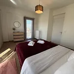 The Contemporary Luxury - Modern & Cozy In
