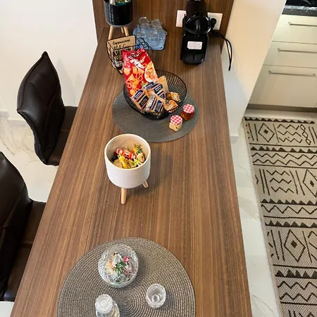 The Contemporary Luxury Home - Modern & Cozy In Trikala *