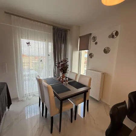 The Contemporary Luxury Home - Modern & Cozy In Trikala