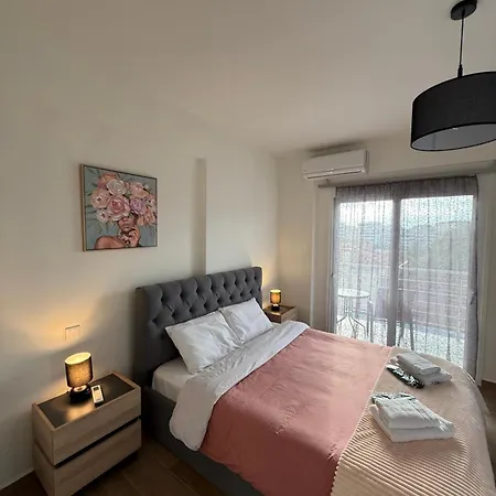 The Contemporary Luxury Home - Modern & Cozy In Trikala Apartament