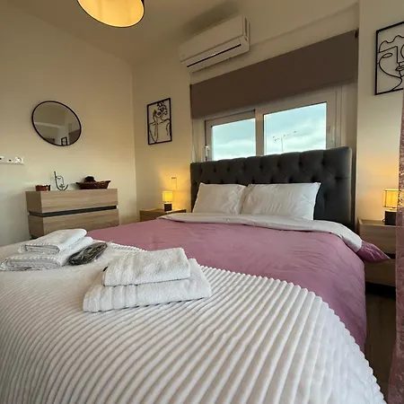 Apartament The Contemporary Luxury Home - Modern & Cozy In Trikala