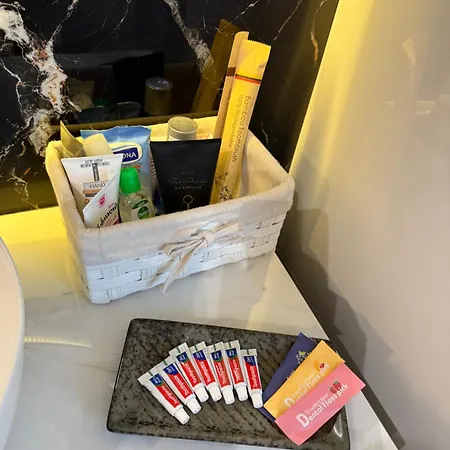 The Contemporary Luxury - アパート *