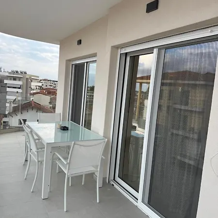 The Contemporary Luxury Home - Modern & Cozy In Trikala Apartament *