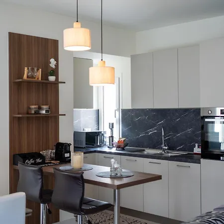 公寓 The Contemporary Luxury - Modern & Cozy In